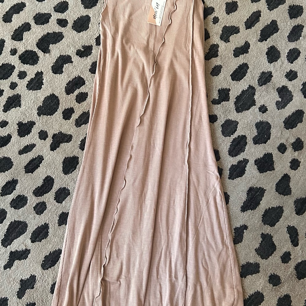 “NEW IN” DRESS Women's Tan - Picture 2 of 8
